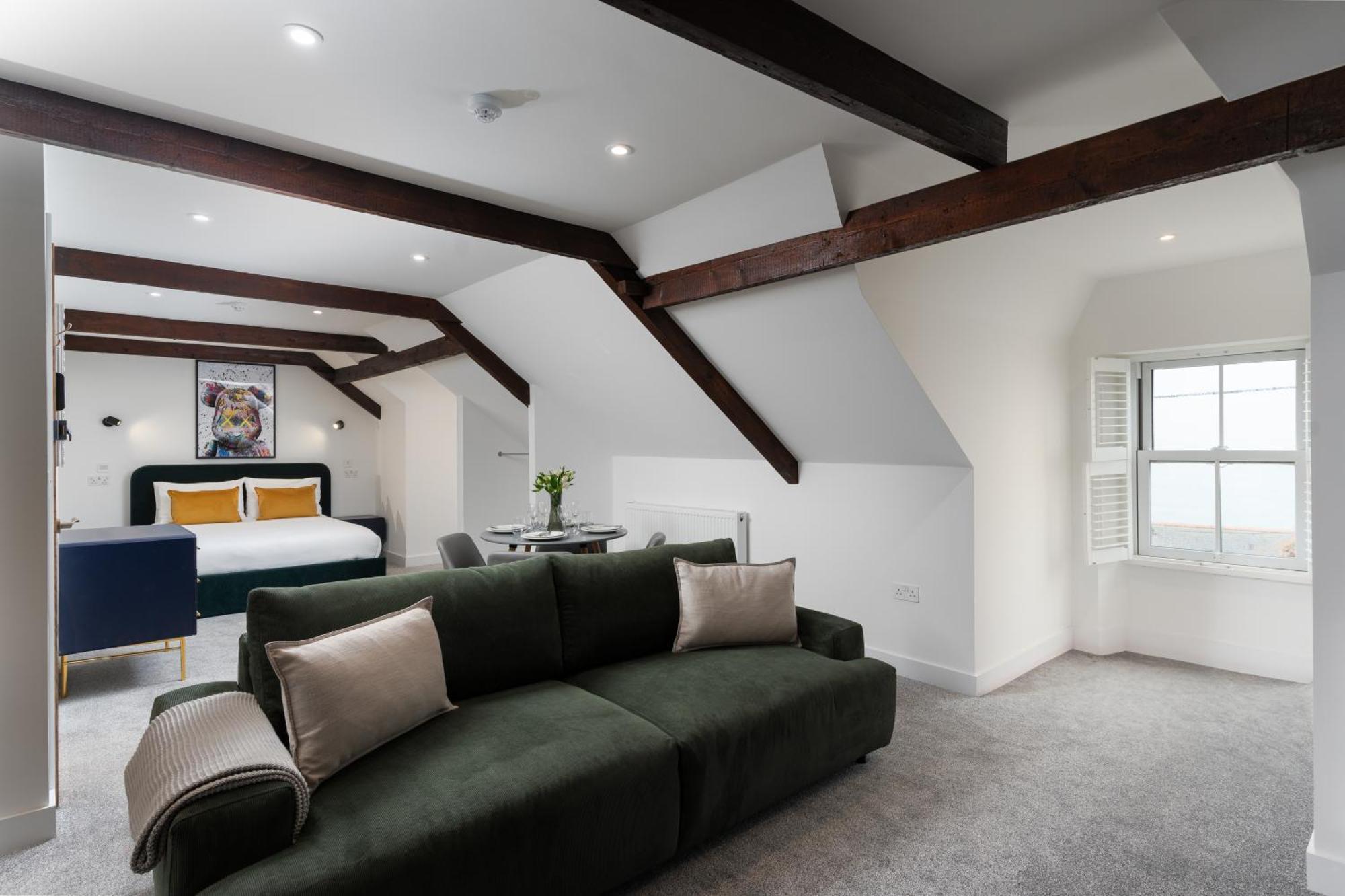 Luxury Modern Suite In Marazion With Parking ภายนอก รูปภาพ