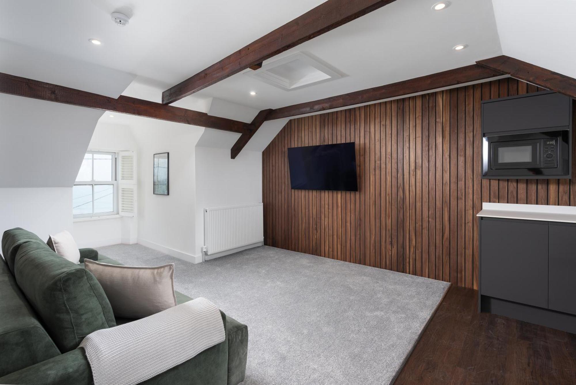 Luxury Modern Suite In Marazion With Parking ภายนอก รูปภาพ